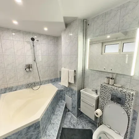 Apartment 20 Centre *